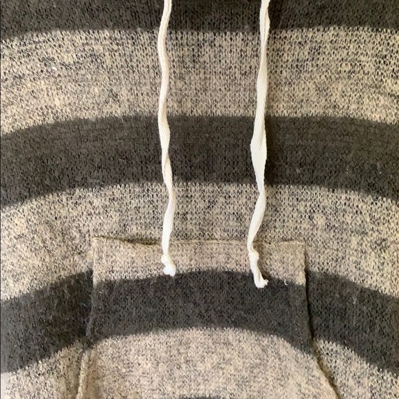 🌙 Loose knit pull over hoodie 🖤 - Picture 3 of 4